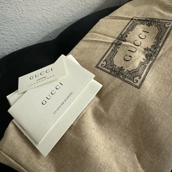 NEW GUCCI CROSSBODY BAG ❤️ - Picture 4 of 9
